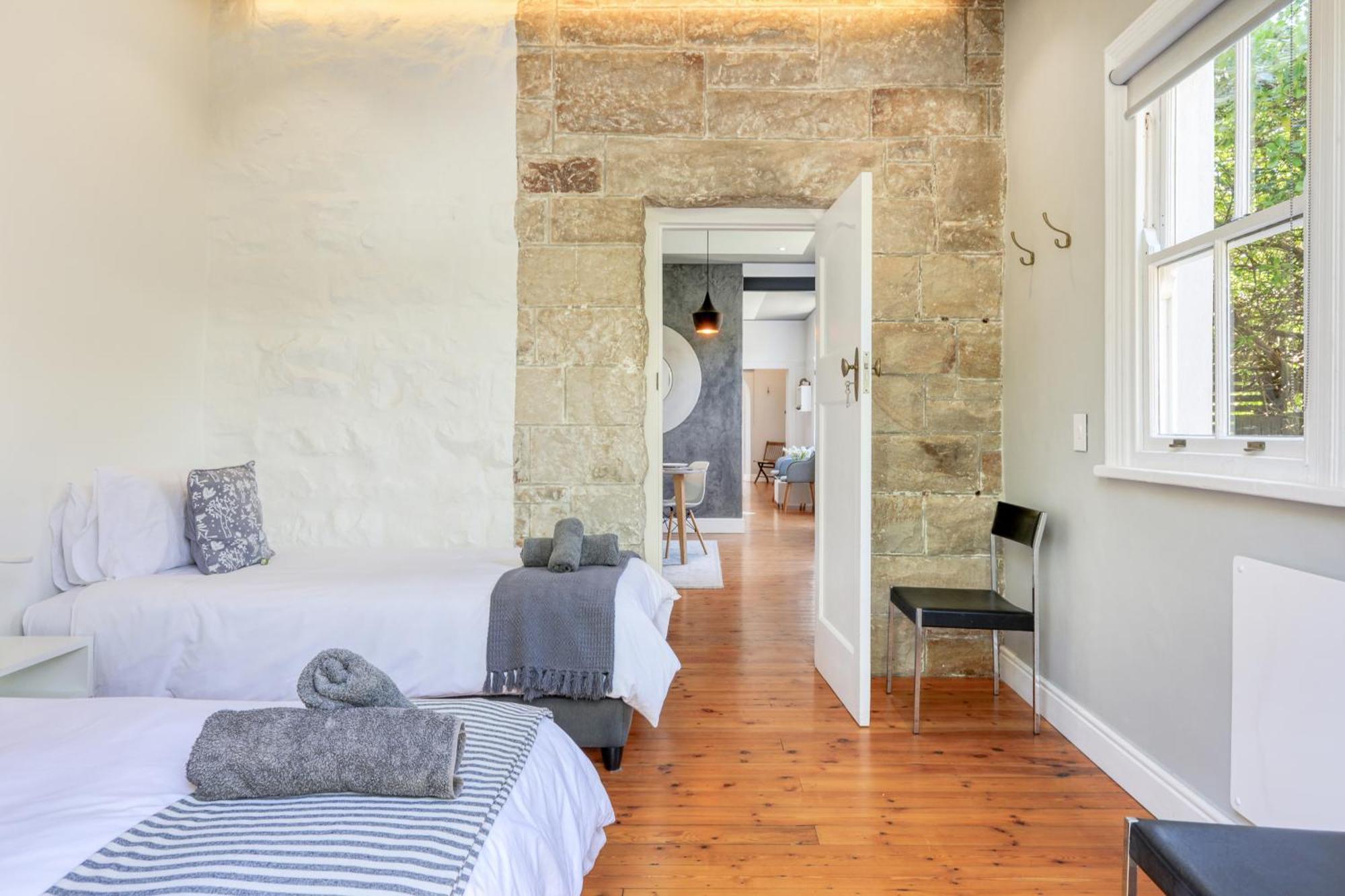 Behr Road Apartment With Sea View Patio Kaapstad Buitenkant foto